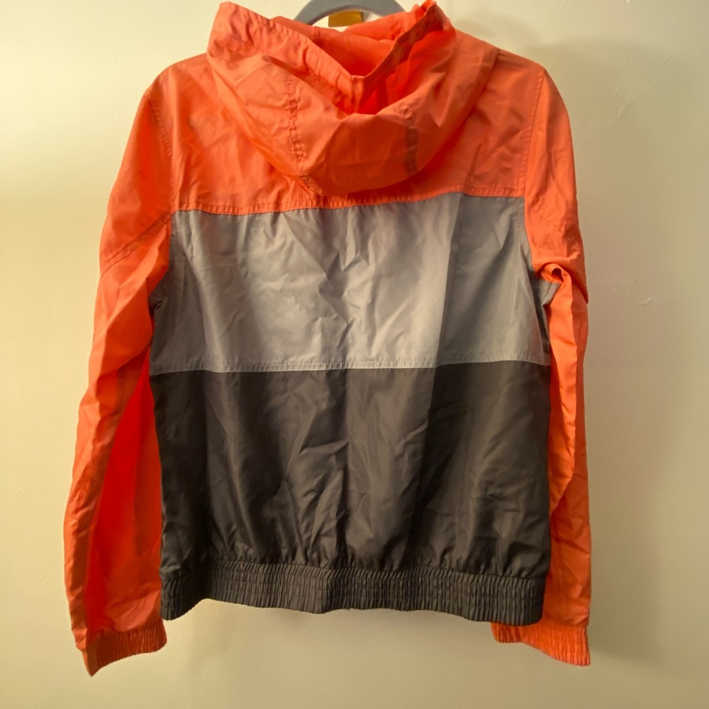 Zine Windbreaker- coral, light gray, sleet- size L - Picture 2 of 5